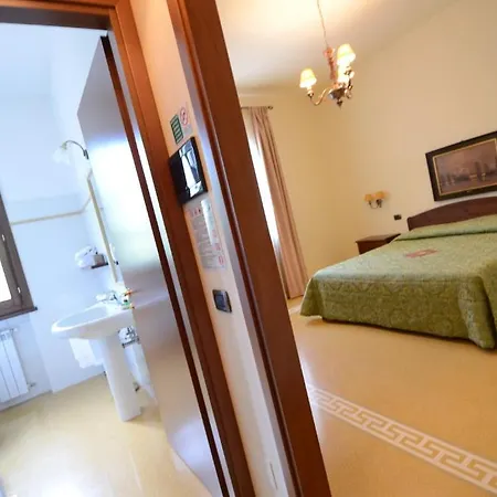 Poggio Degli Olivi Couette-café Monsummano Terme