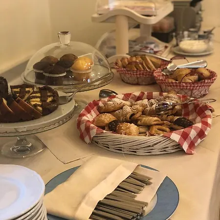 Poggio Degli Olivi Bed and breakfast